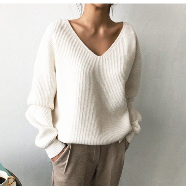 Women's Korean-style V-neck Loose And Lazy Style Simple And Irregular Sweater - Image 4